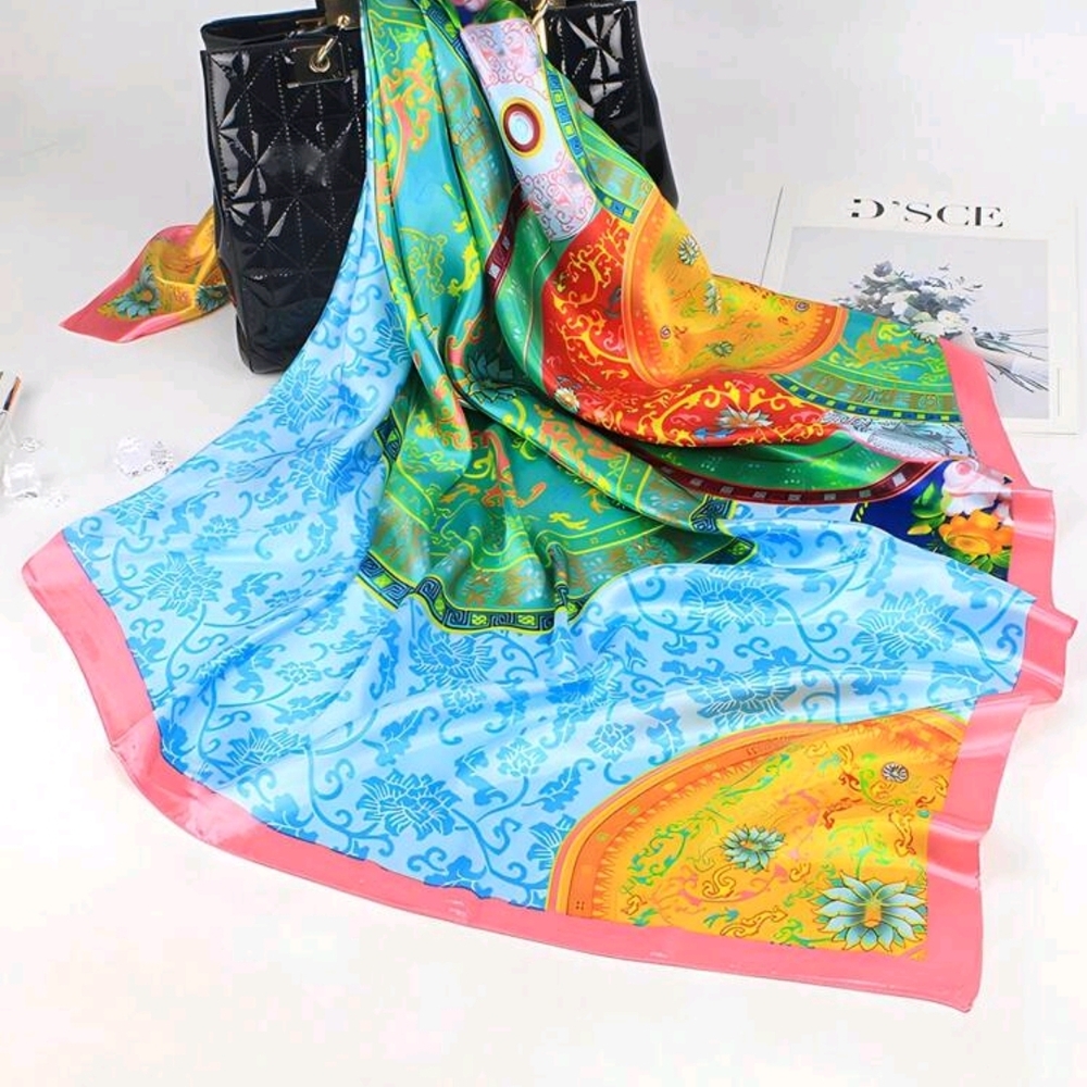 Colorful Scarf - Picture 2 of 4